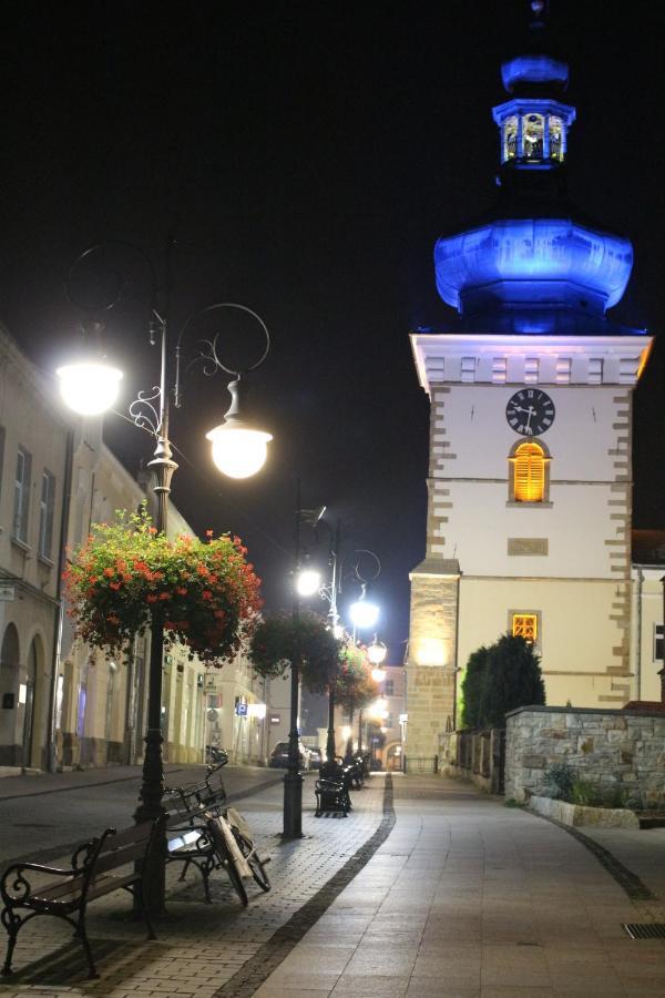 Apartament City, Clock Krosno Exterior foto